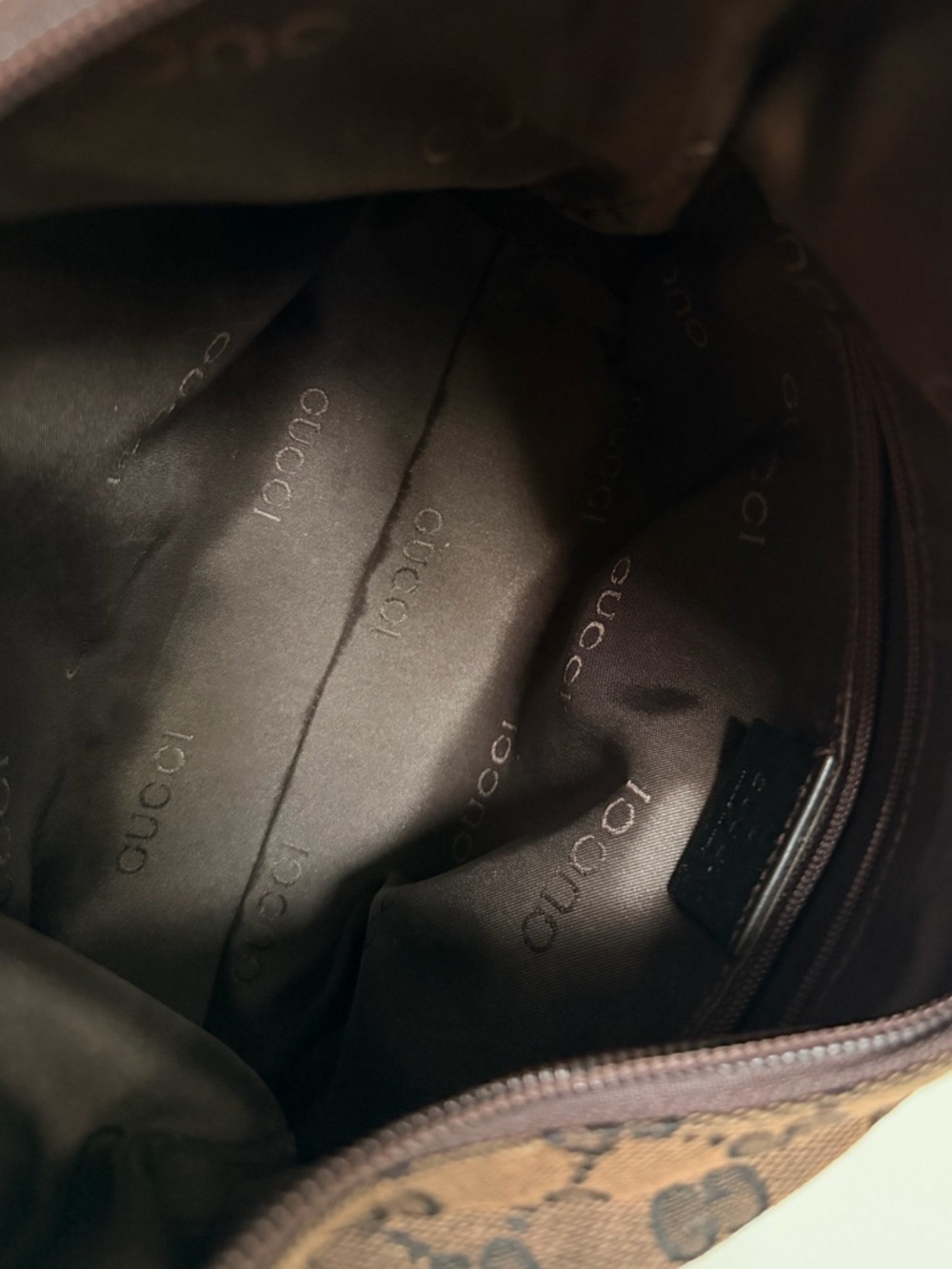 Gucci GG Canvas Shoulder Bag - Picture 7 of 13